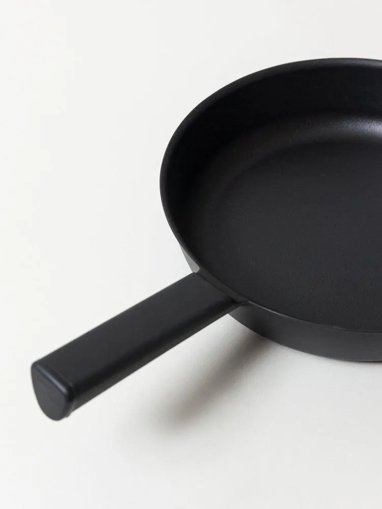 SSC Featherweight Cast Iron Frying Pan