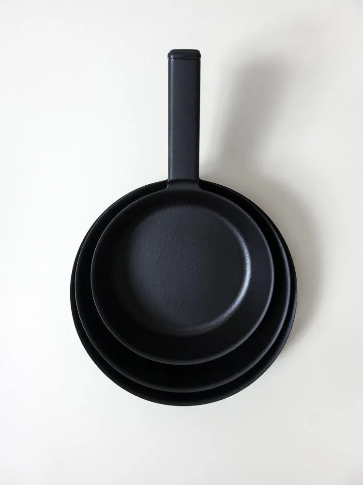 SSC Featherweight Cast Iron Frying Pan